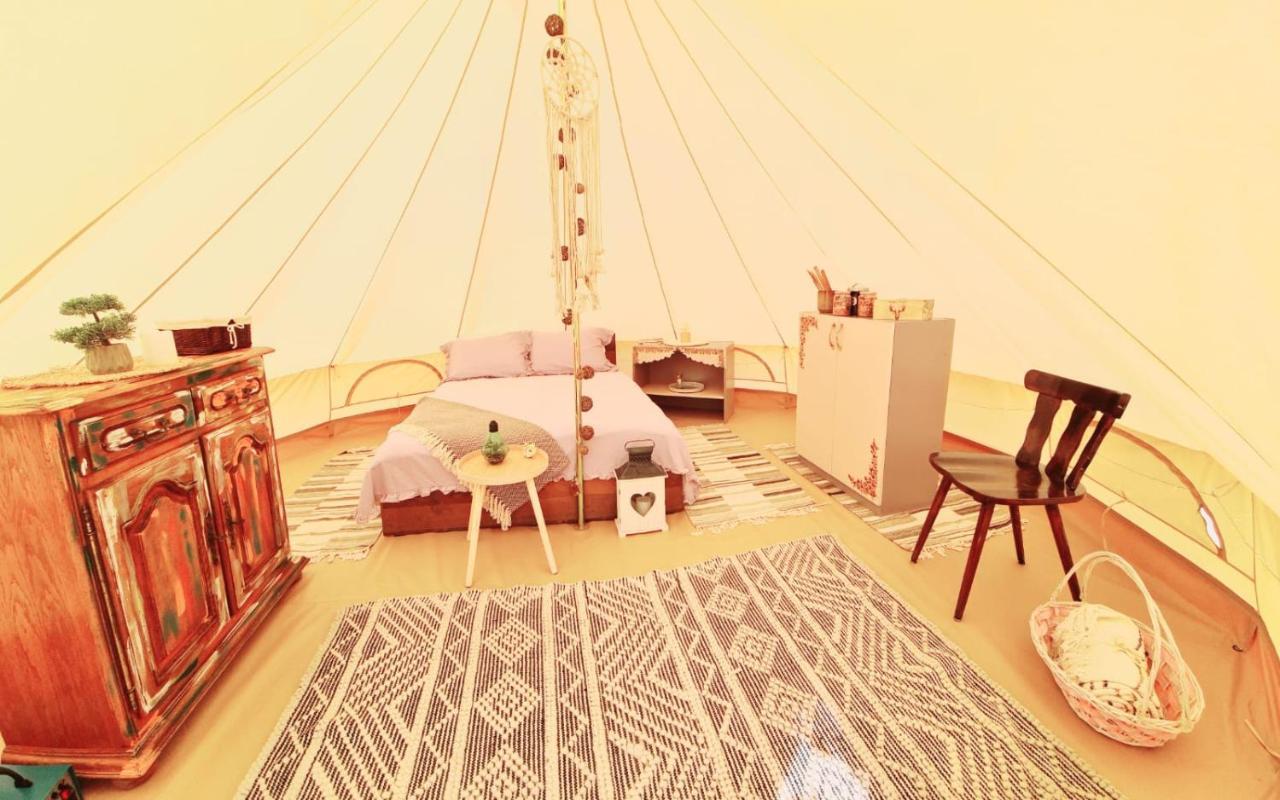 The Hunters Glamping Hotel Csudafalva Kültér fotó