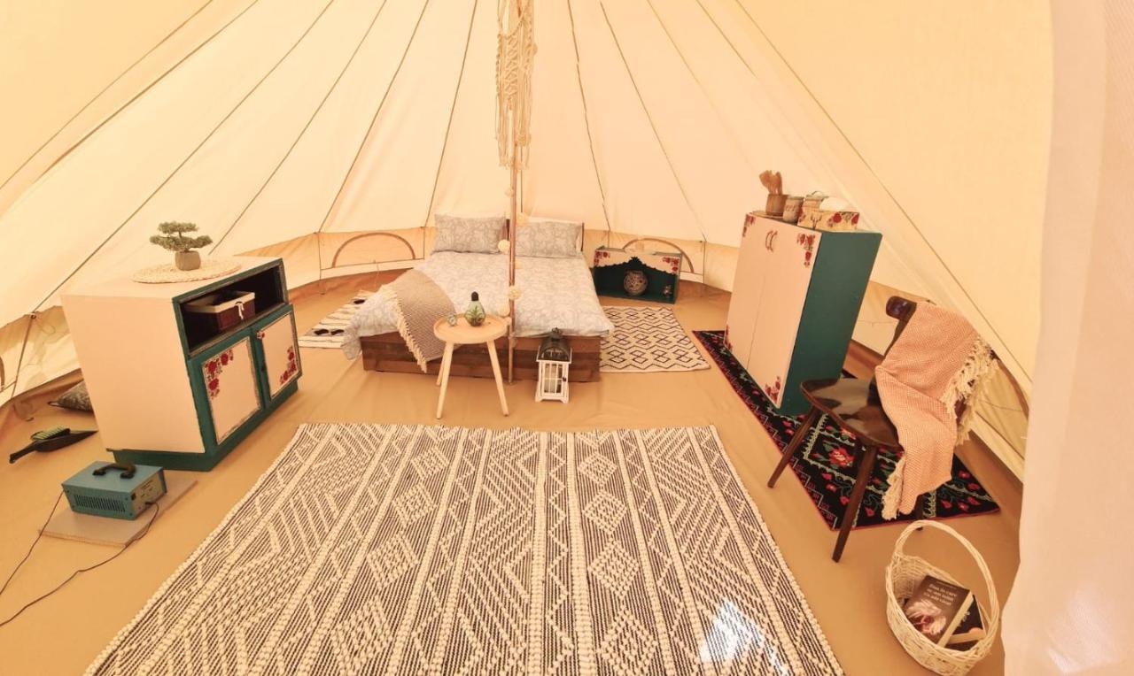 The Hunters Glamping Hotel Csudafalva Kültér fotó