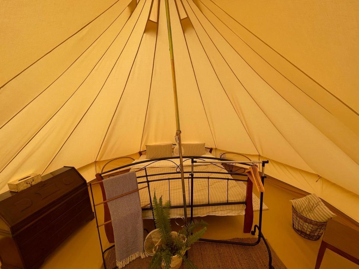 The Hunters Glamping Hotel Csudafalva Kültér fotó