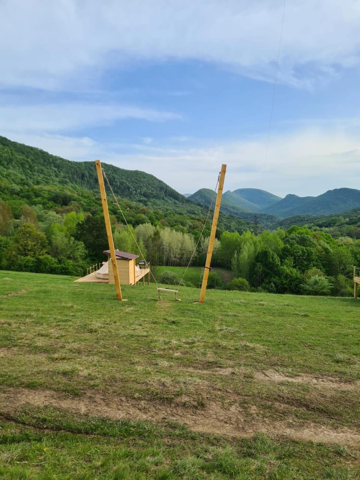 The Hunters Glamping Hotel Csudafalva Kültér fotó