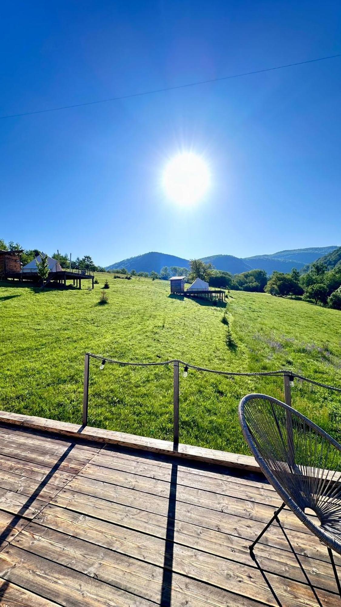 The Hunters Glamping Hotel Csudafalva Kültér fotó